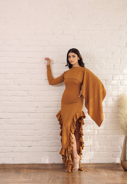 Frill ribbed dress and cape