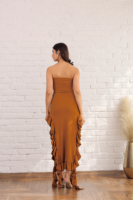 Frill ribbed dress and cape