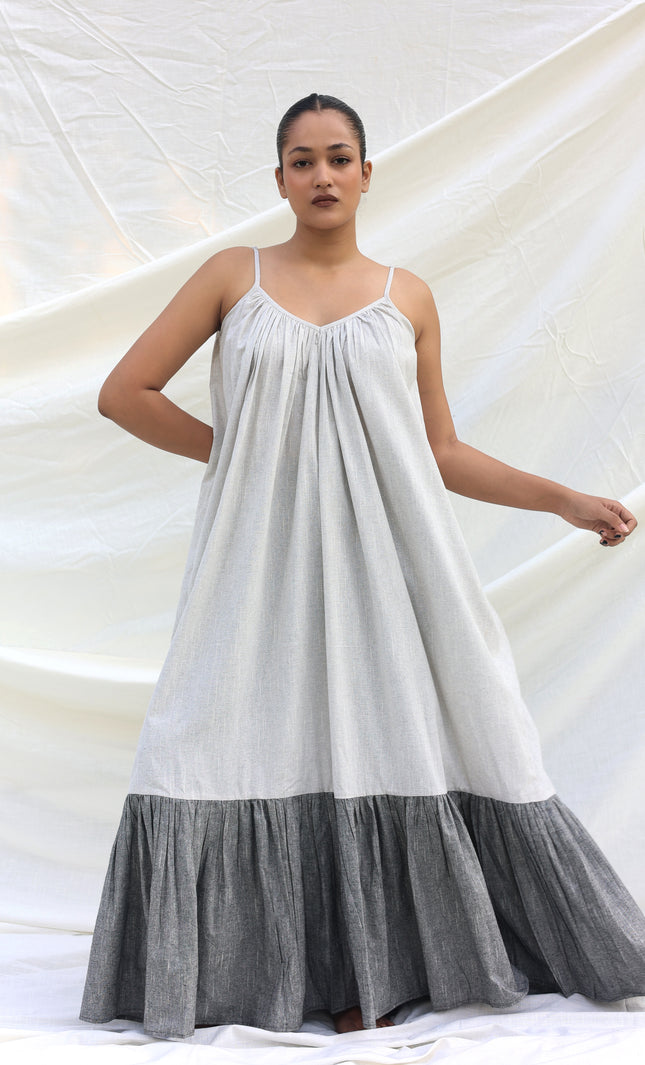 Long contrast gathered dress