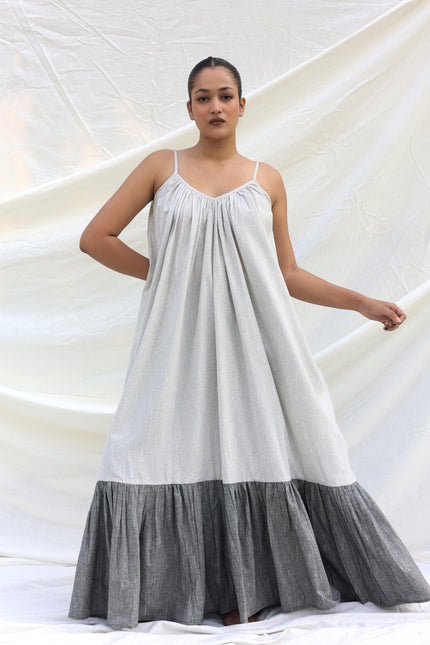 Long contrast gathered dress
