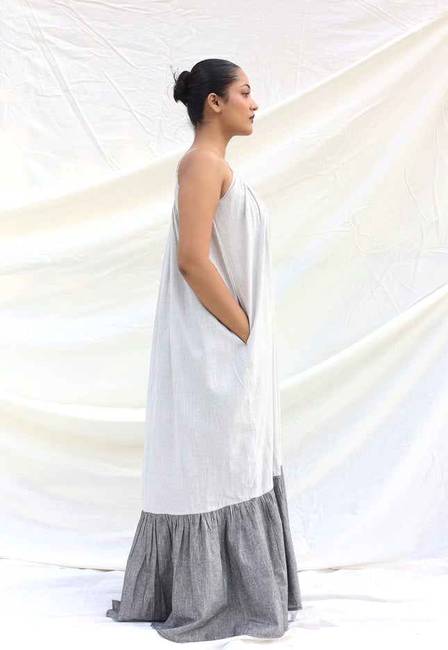 Long contrast gathered dress