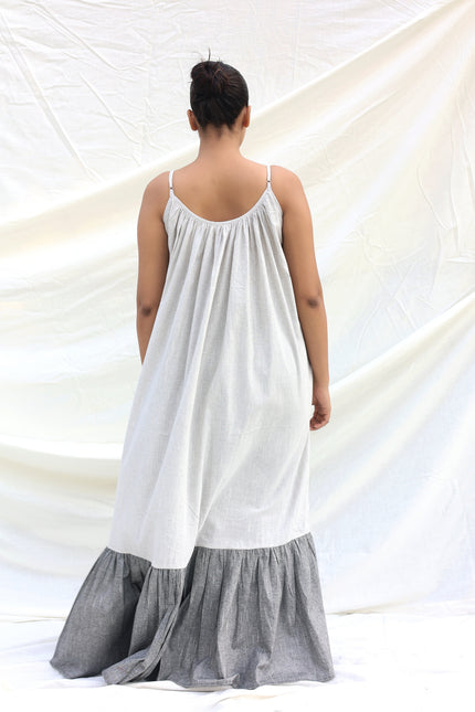 Long contrast gathered dress