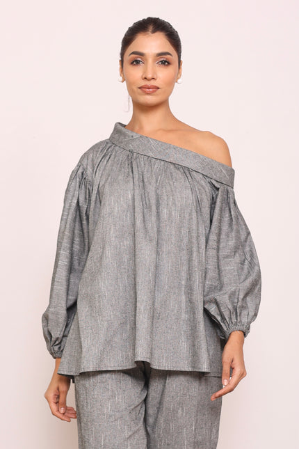 Tailored pants + Drop shoulder top