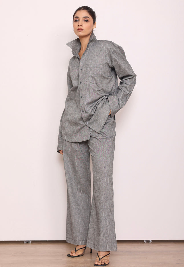 High waist pants + Oversized shirt