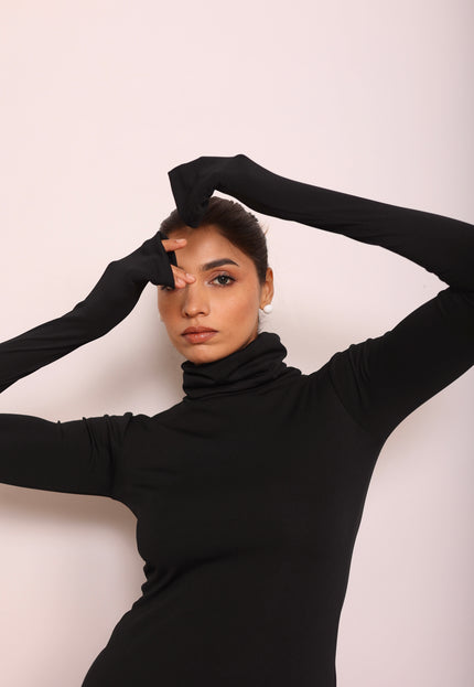 Long sleeves high-neck body con dress