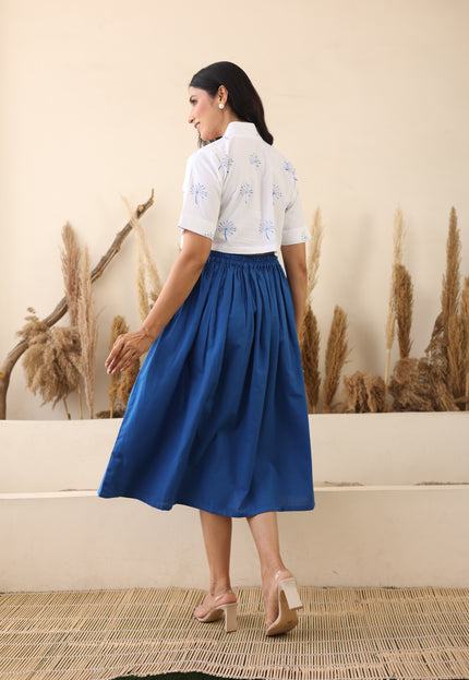 Midi skirt and star neck crop top