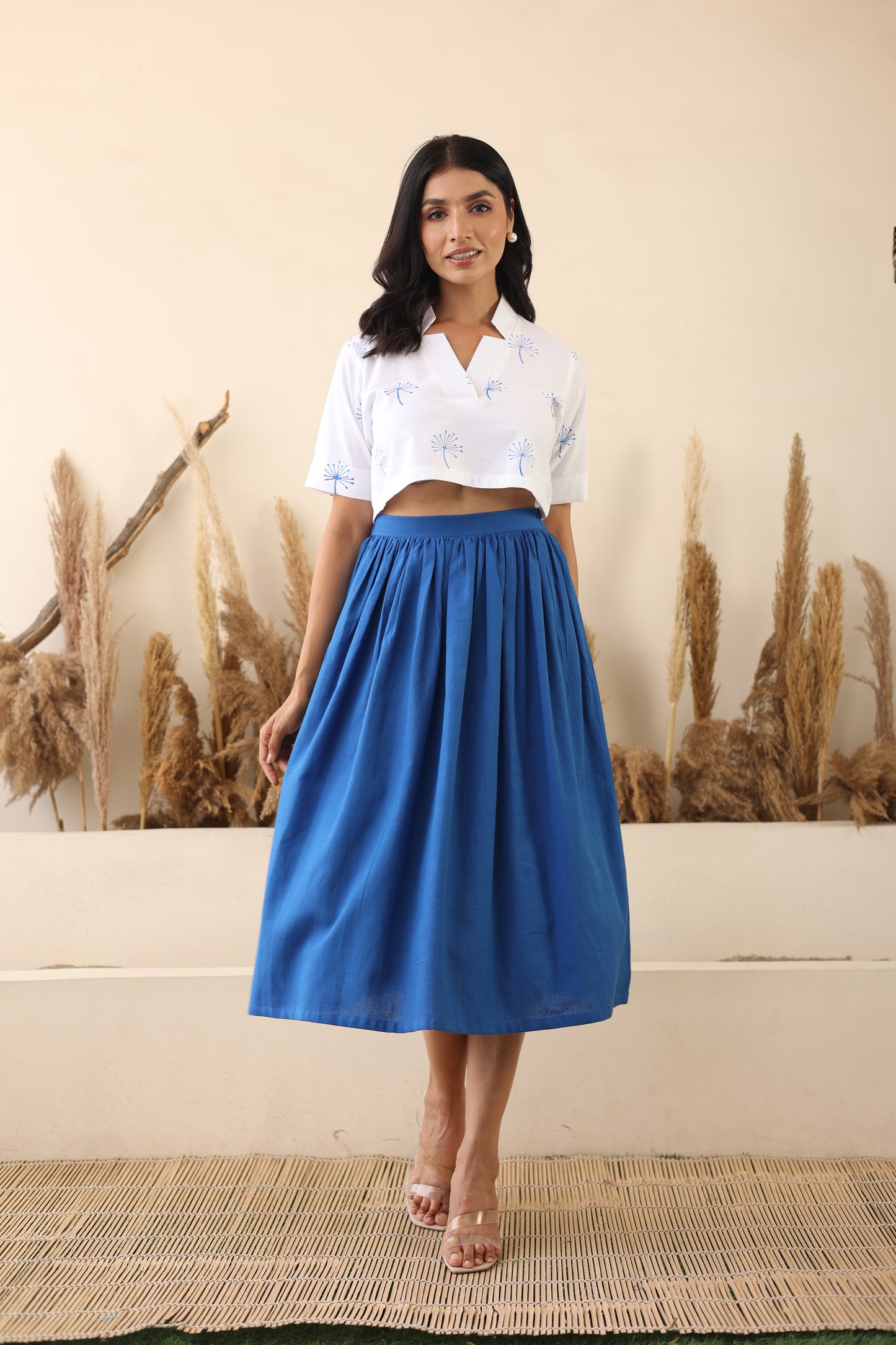 Midi skirt and star neck crop top