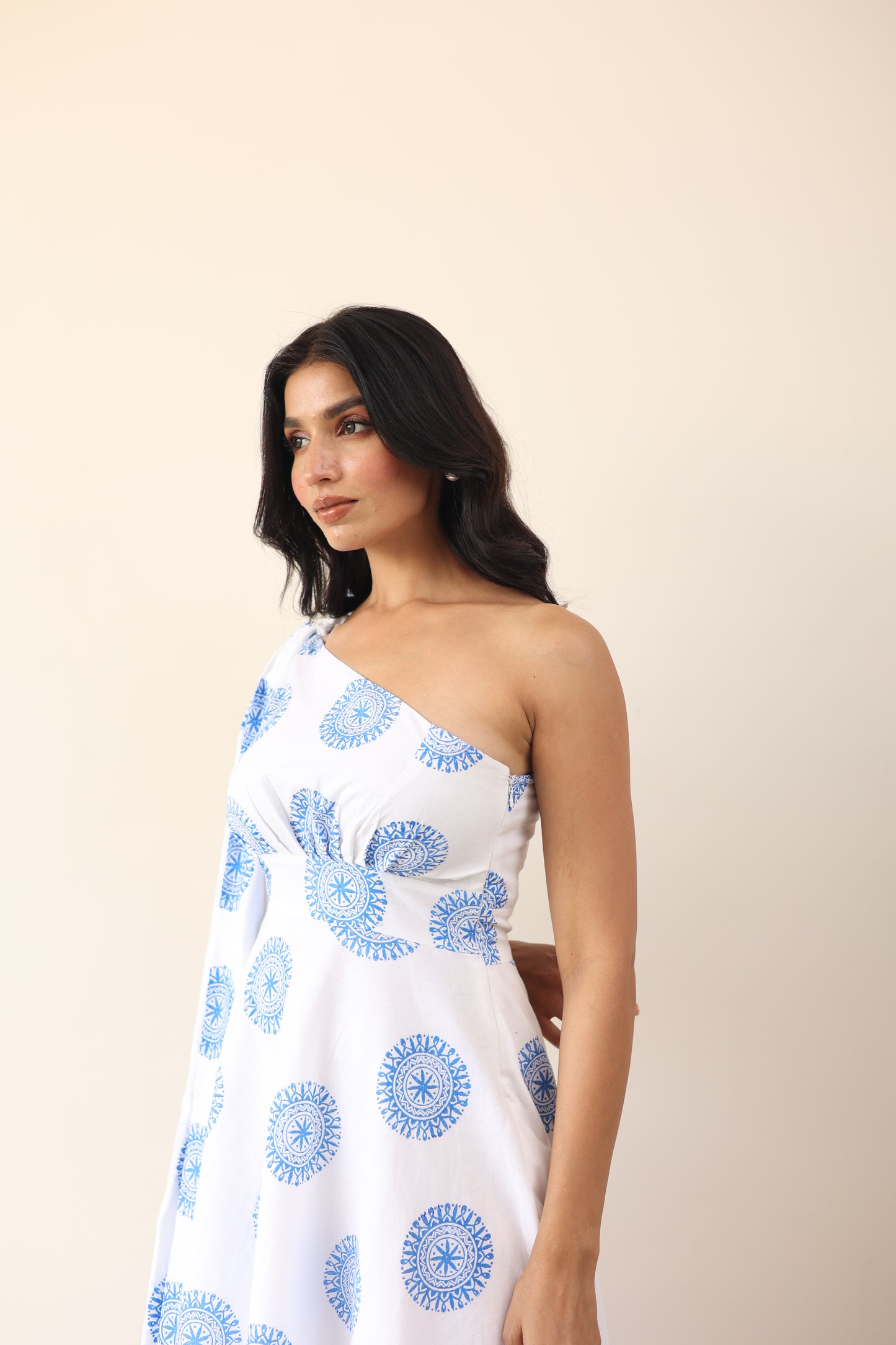 Printed one shoulder long tie-up midi dress