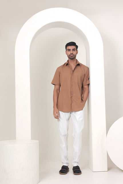 Regular fit solid cotton shirt