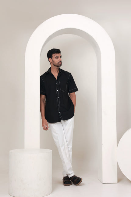 Regular fit solid cotton black shirt