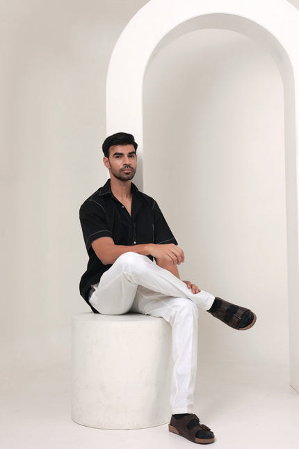 Regular fit solid cotton black shirt