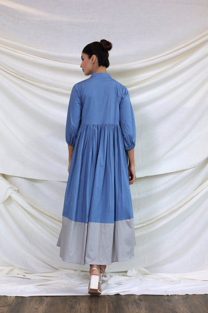 Contrast gathered midi dress