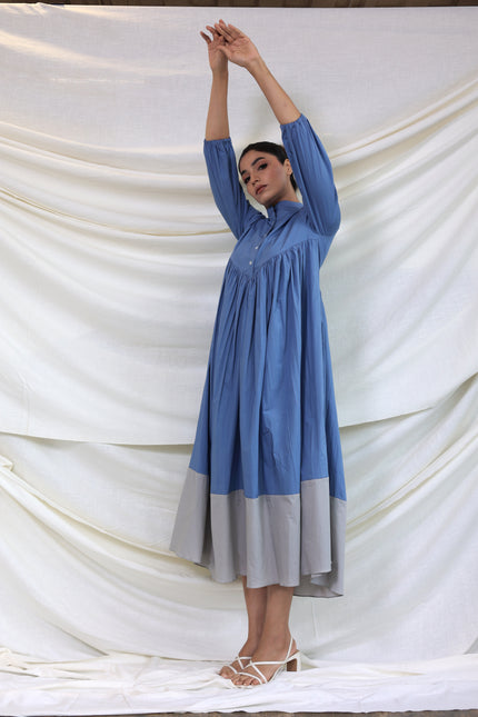 Contrast gathered midi dress