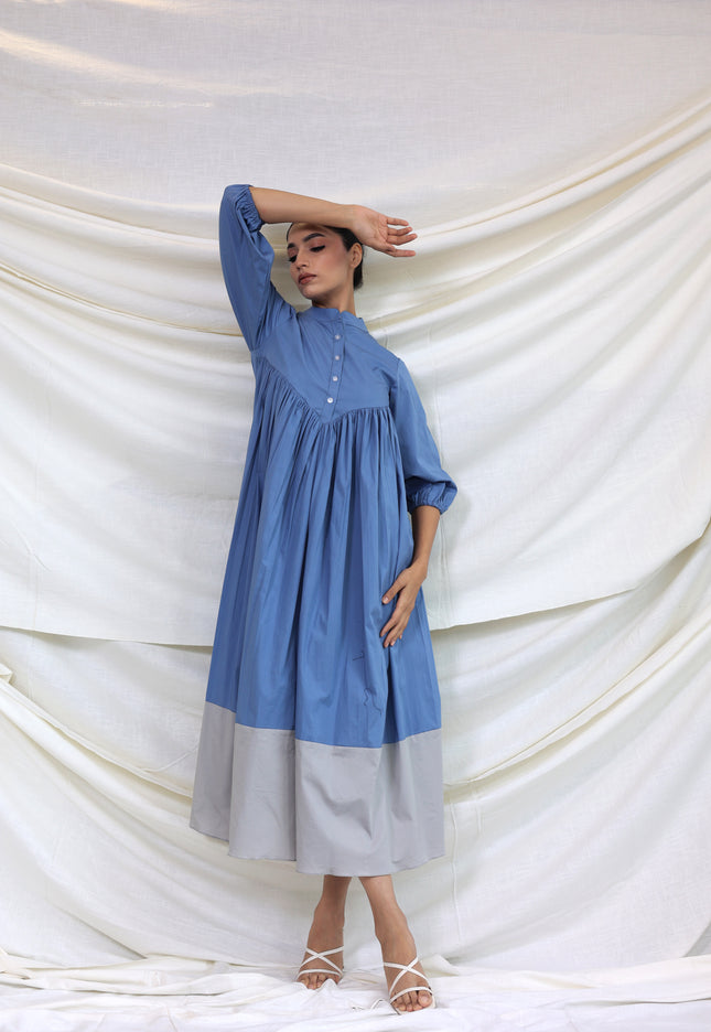 Contrast gathered midi dress