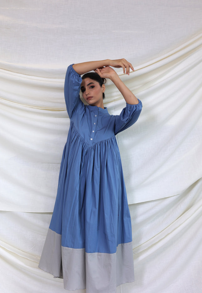 Contrast gathered midi dress