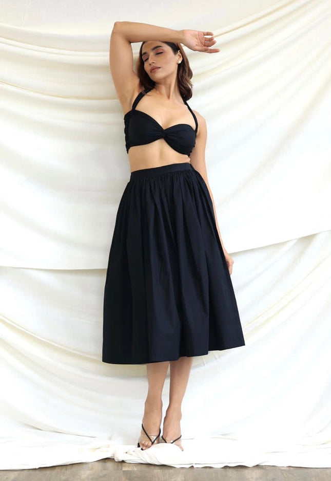 Black midi skirt