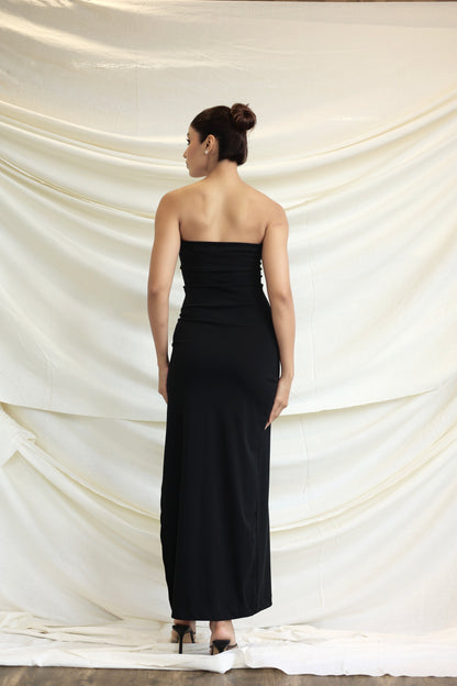 Black body-con dress