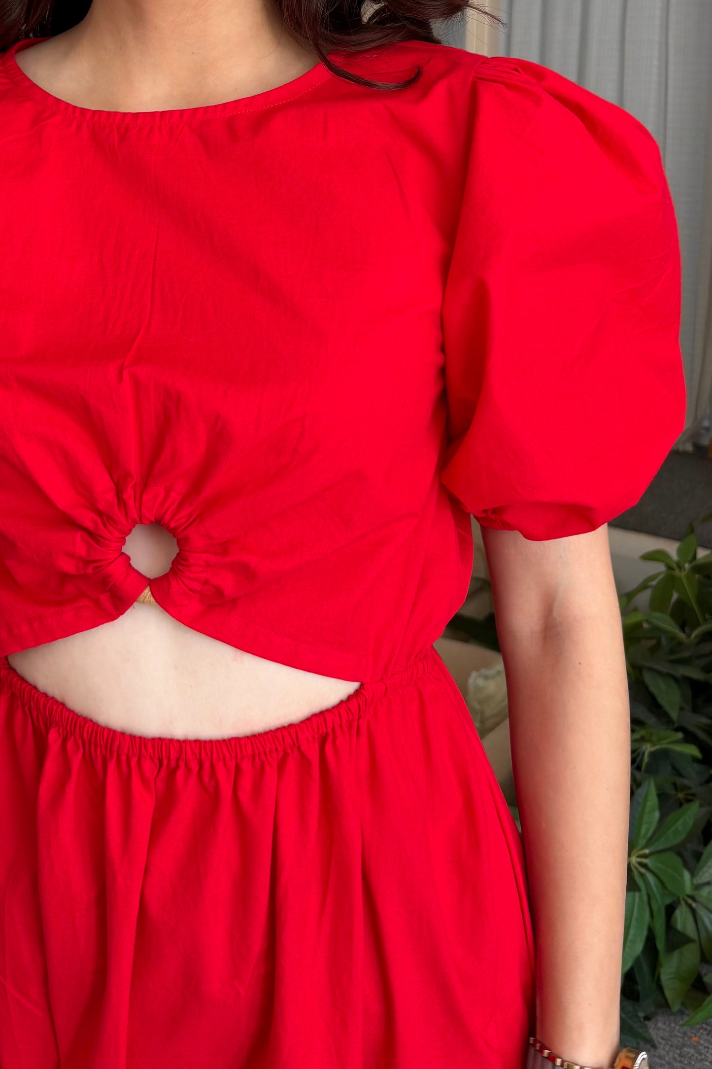 Red wooden ring dress