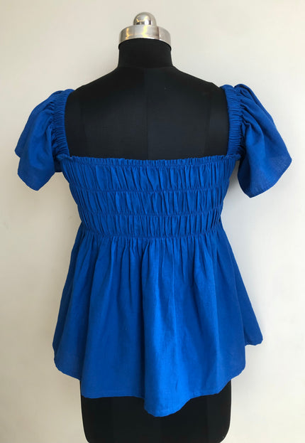 Solid frill top