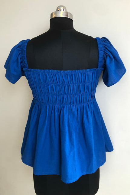 Solid frill top