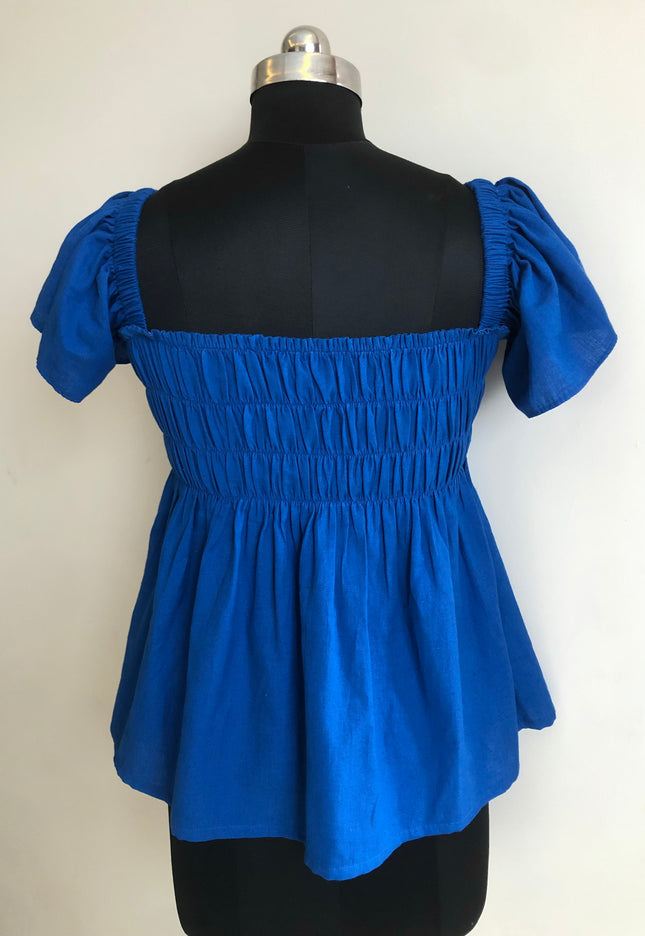 Solid frill top